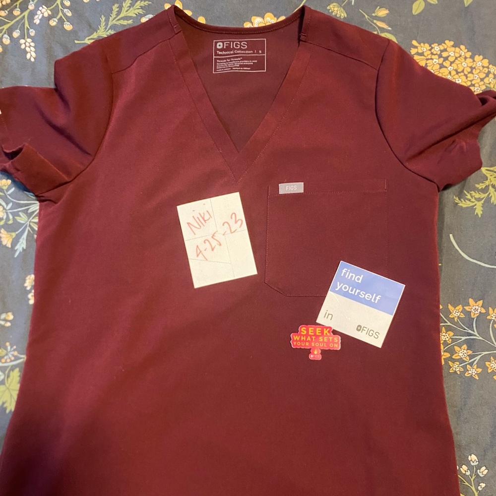 Burgundy figs scrub top with free stickers!
